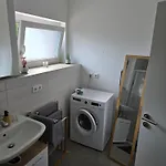 Modernes In Guter Lage Deluxe *
